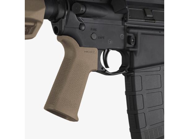 Magpul® MOE SL™ Grip - AR15/M4 Flat Dark Earth