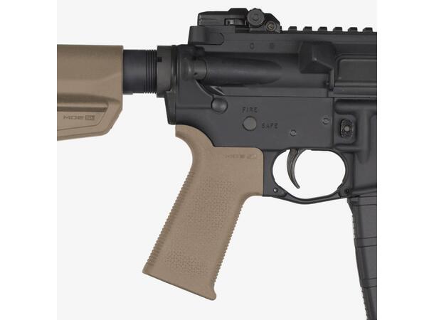 Magpul® MOE SL™ Grip - AR15/M4 Flat Dark Earth